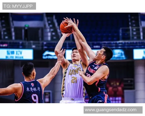 多姆扎与乌法激战正酣谁能在这场较量中笑到最后